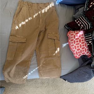 Brand new, never worn Banana Republic Cargo pants.